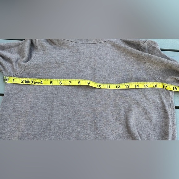 Cyrus women’s cowl neck sweater camel color size small in great condition - Picture 8 of 8